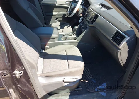 2018 Volkswagen Atlas 3.6L V6 S из США, поврежденный, VIN 1V2GR2CA2JC555406